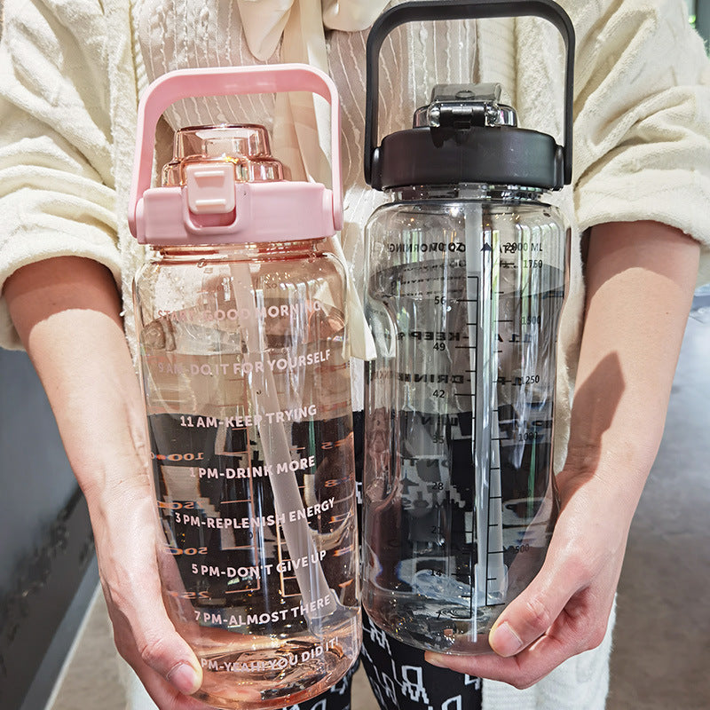 Stor plastkopp bärbar vattenflaska