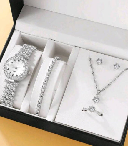 Diamond Women Watches Luxury Fashion Rhinestone Quartz Bracelet Wrist Watch For Women - Glamorous Sophisticated Elegant Sparkling