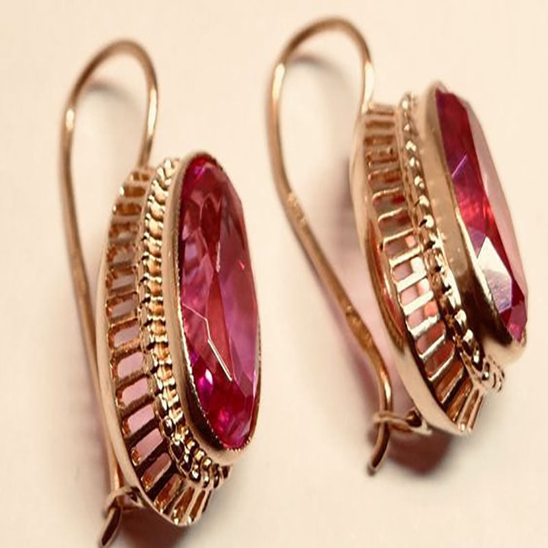 Fashionable Simple 18k Golden Hollow C- Type Red Gem Keel Ear Clip For Women