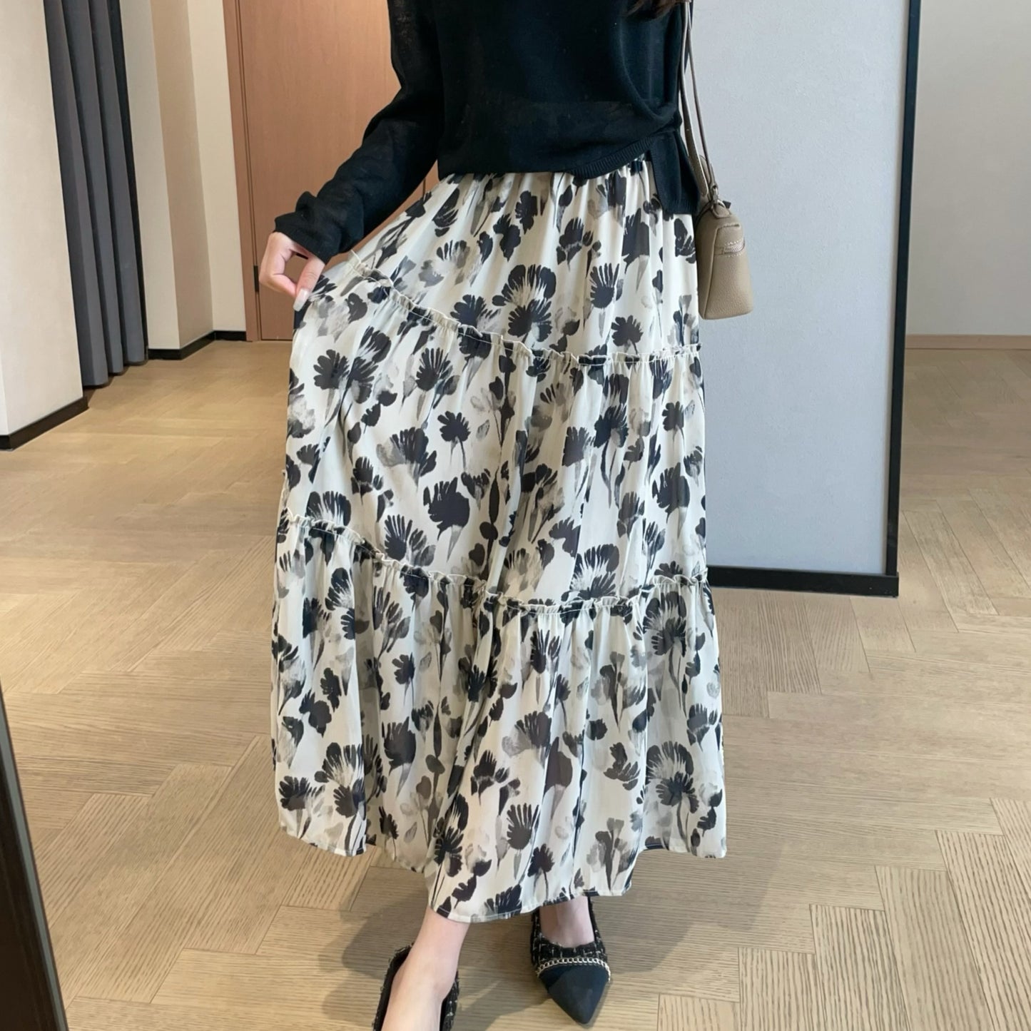 Professional Elegant Romantic Flower Ink Straight Chiffon Printed Skirt - Spandex Chenille (Black/Apricot, S-L, Socialite)