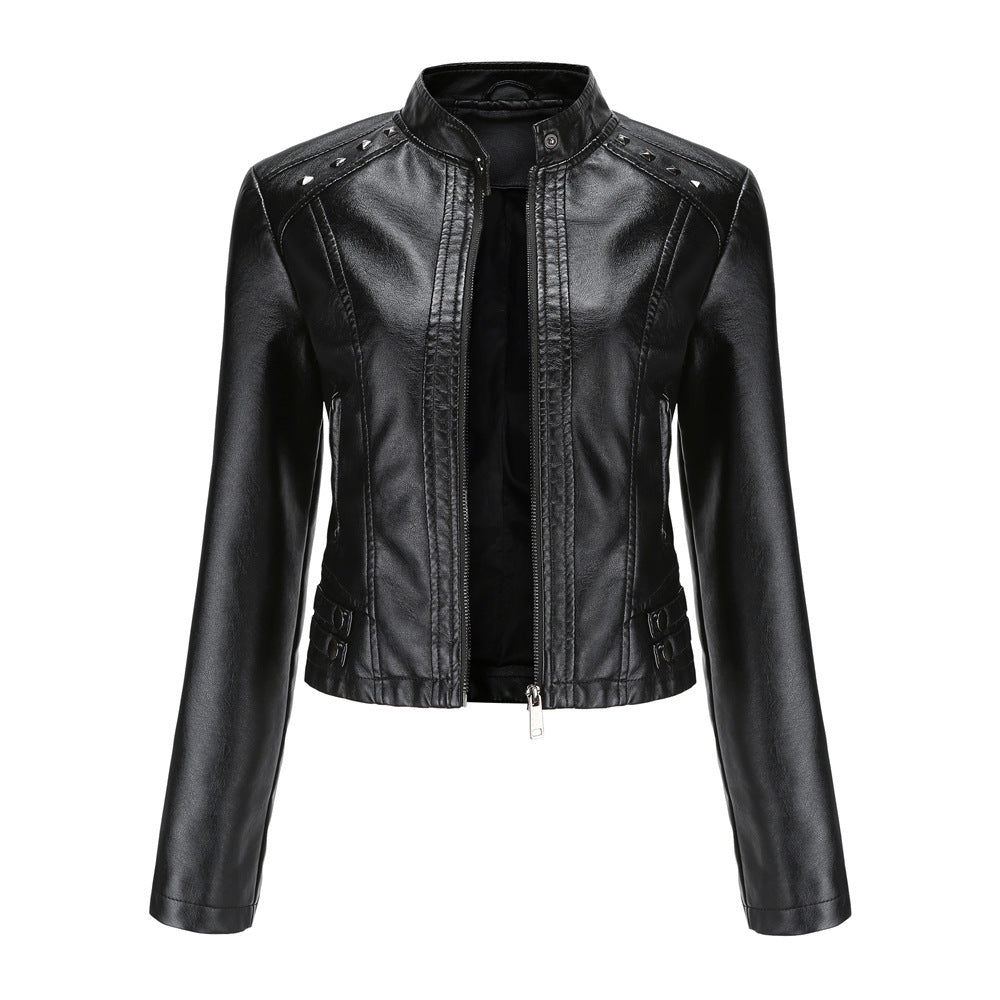 Veste courte femme en cuir clouté manches longues