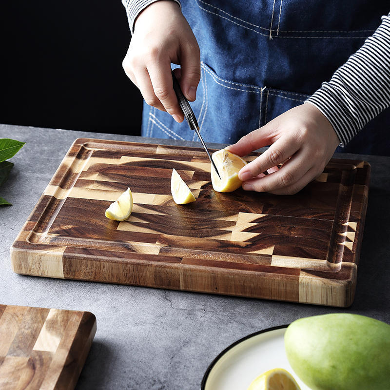 Planche à découper en bois massif de parquet de ménage de cuisine