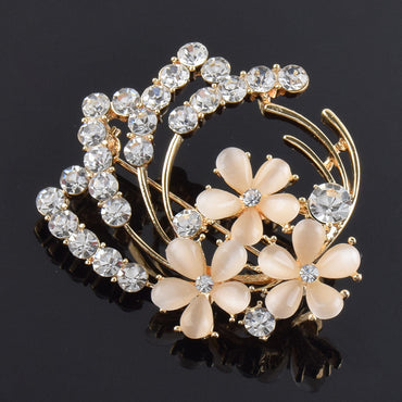 High-end flower corsage, opal vintage brooch, wedding corsage