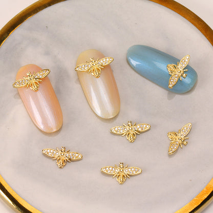 Diamond-studded bee DIY accessories