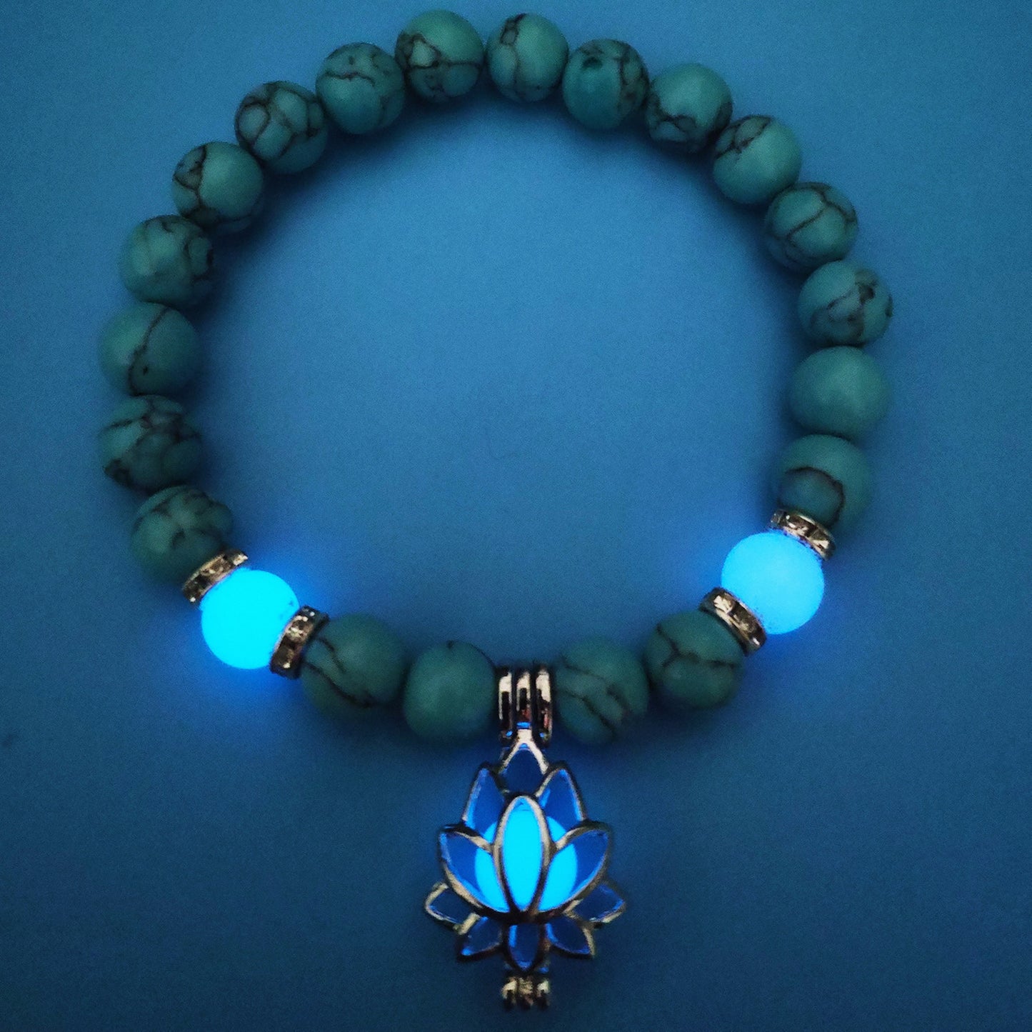 Energi Luminous Lotus Strand Pärla armbindel