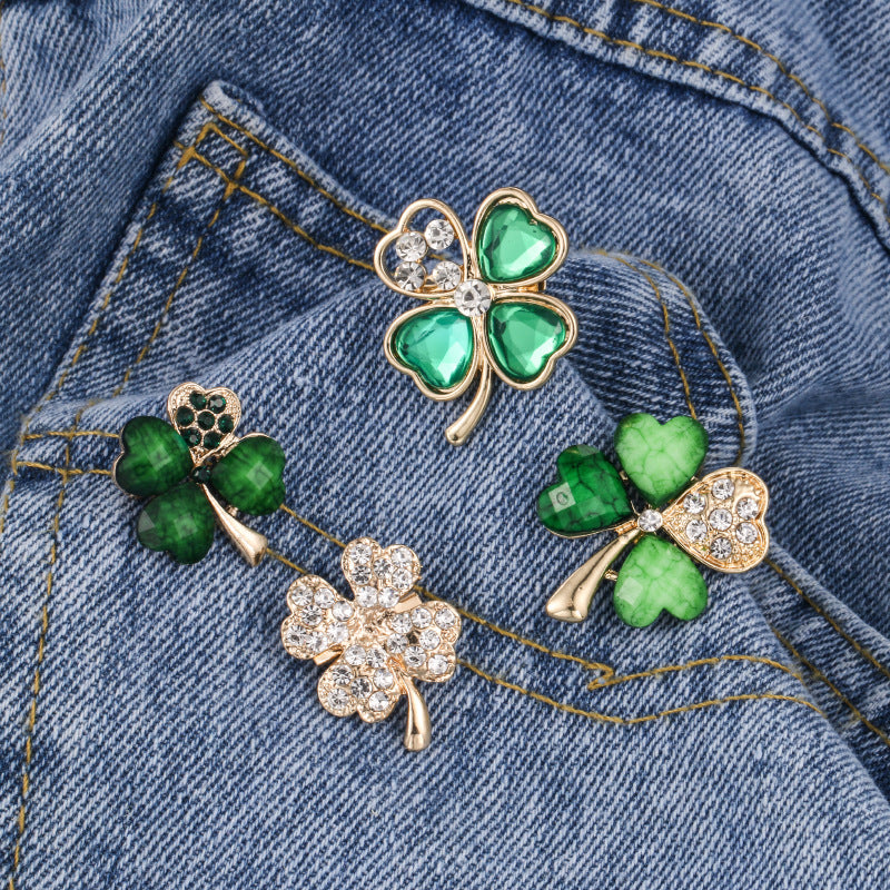 Four-leaf clover brooch, rhinestone brooch, alloy brooch