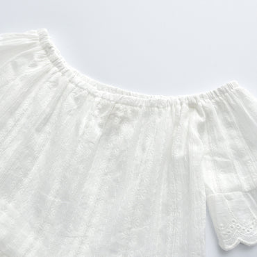 Ensemble jean en dentelle et perles pour fille
