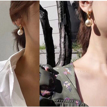Gold pearl Hoop earring