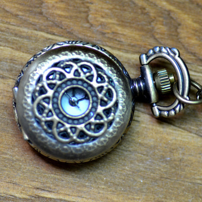 Vintage men and women necklace watch
