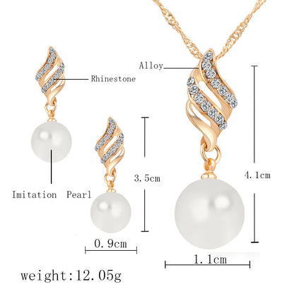 Luxury Pearl Stud Necklace Set - Elegant and Timeless