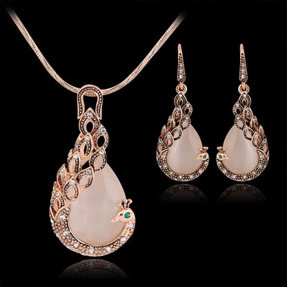 Peacock Jewelry Set - Elegant and Colorful