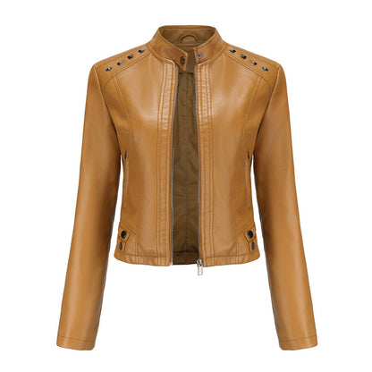 Veste courte femme en cuir clouté manches longues