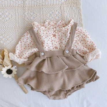 Barboteuse bébé 0-2 ans gamla baby kläder Baby flicka Utländsk style Plissé Feuille de Lotus Sling Klitta