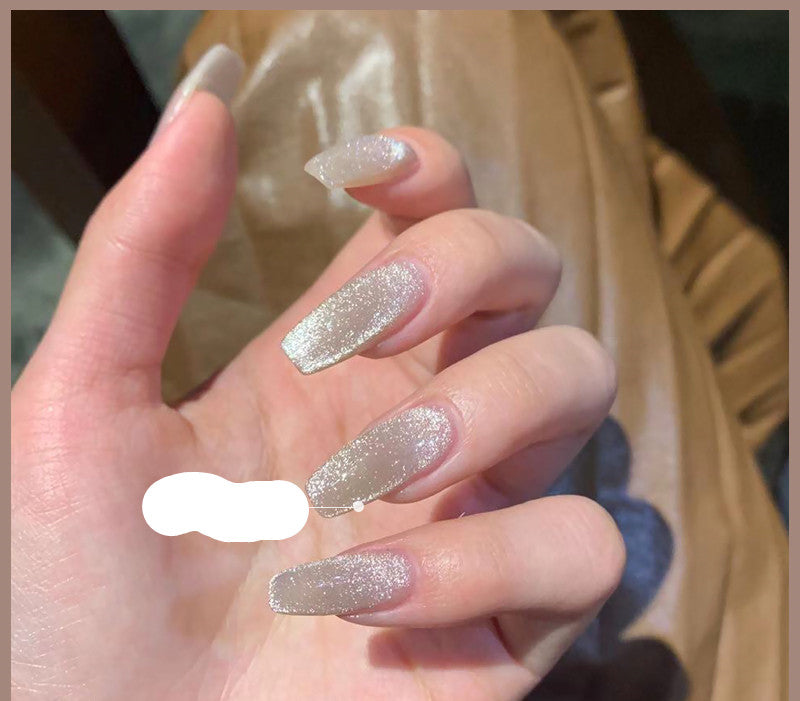 Vernis à ongles œil de chat en pierre de cristal de thé au lait