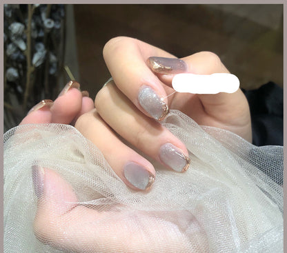 Vernis à ongles œil de chat en pierre de cristal de thé au lait