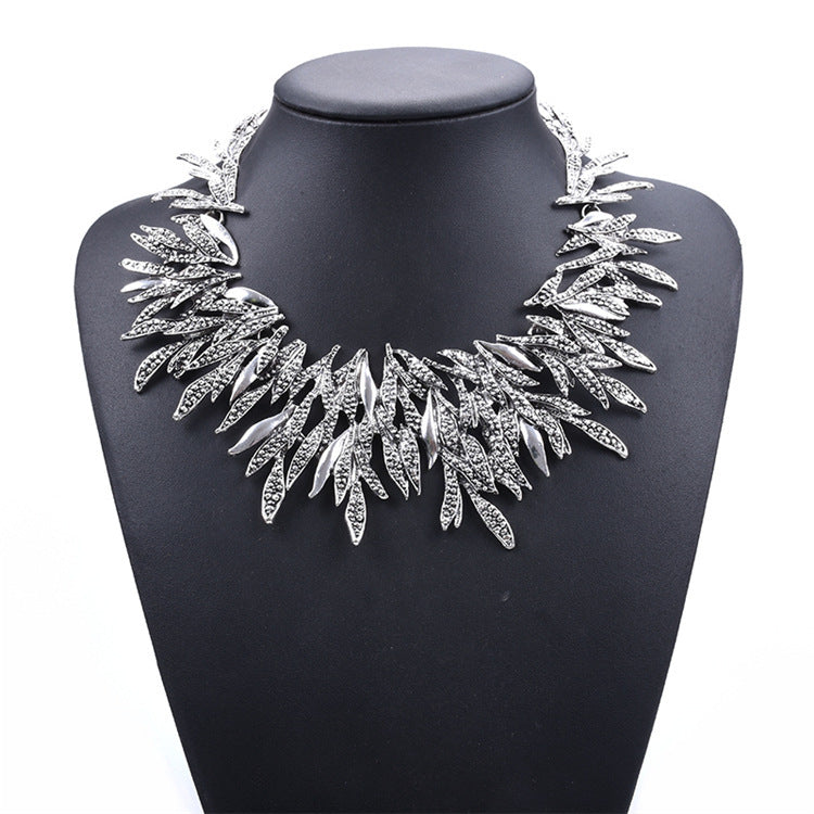 Alloy Diamond Short Necklace Crystal Necklace