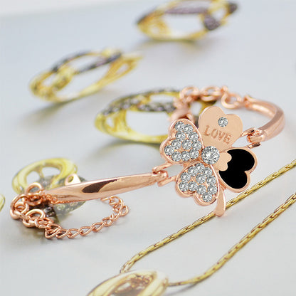Mångsidigt armband med fyrklöver i roséguld, kristall, koreanskt flerskiktat armband för kvinnor, mode för tjejer, student, fräsch och enkel, skogsavdelning
