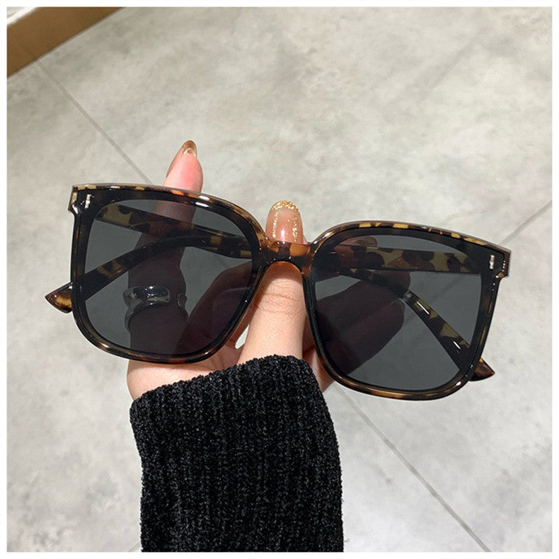 New Glasses Men And Women Sunglasses Black Frame Sunglasses