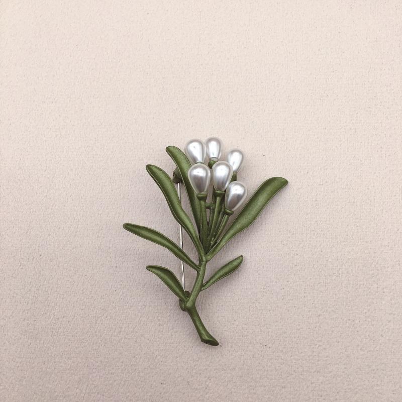 Petite broche de feuille de perle fraîche d'art vert d'avocat