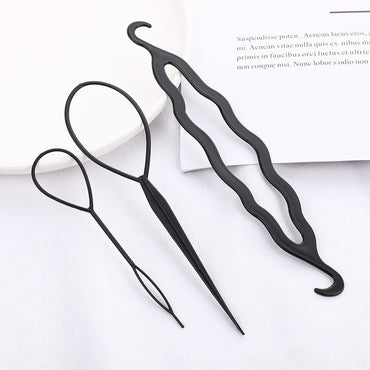 Braided Hair Travel Kit - Hair Sectioning Clips, Hair Comb, Extension Needle, Pattern Hairstylist Tools