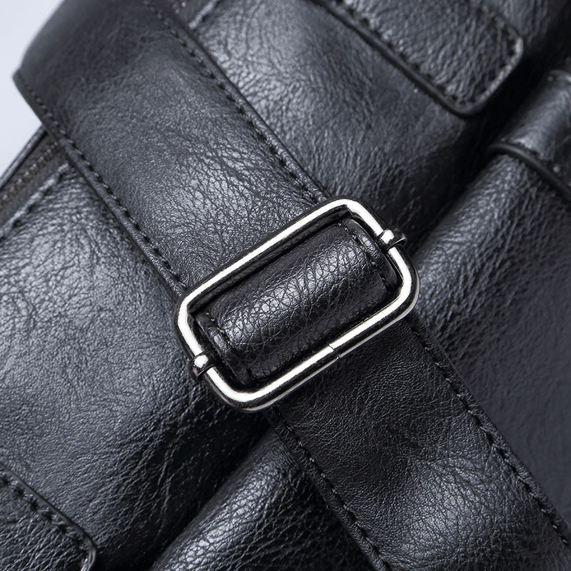 Men's bag shoulder slung portable postman casual British official retro trend travel men's Korean version of the computer bag