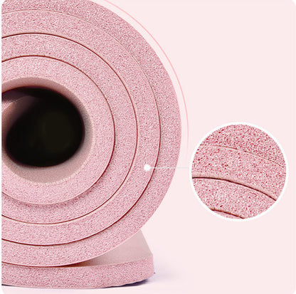 Män och kvinnor breddad yogamatta för hemmafitness
