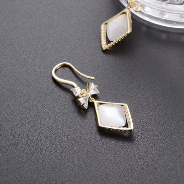 Fashionable High-end Earrings