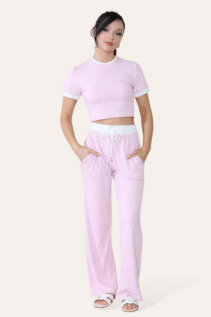 Ribbade kontrastfärgade vida benbyxor och topp i loungewear med TRS-beskuret set