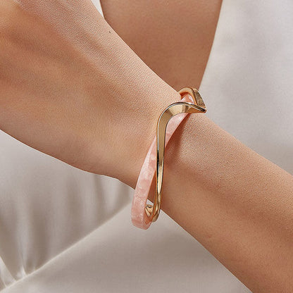 Metall Vit Skaldjursplatta Armband För Kvinnor Öppning Justerbar 2 Lager Design Ljus Lyxiga Kvinnliga Modesmycken Gåvor