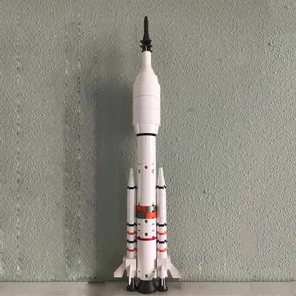 Byggsten interstellär raket leksaksmodell