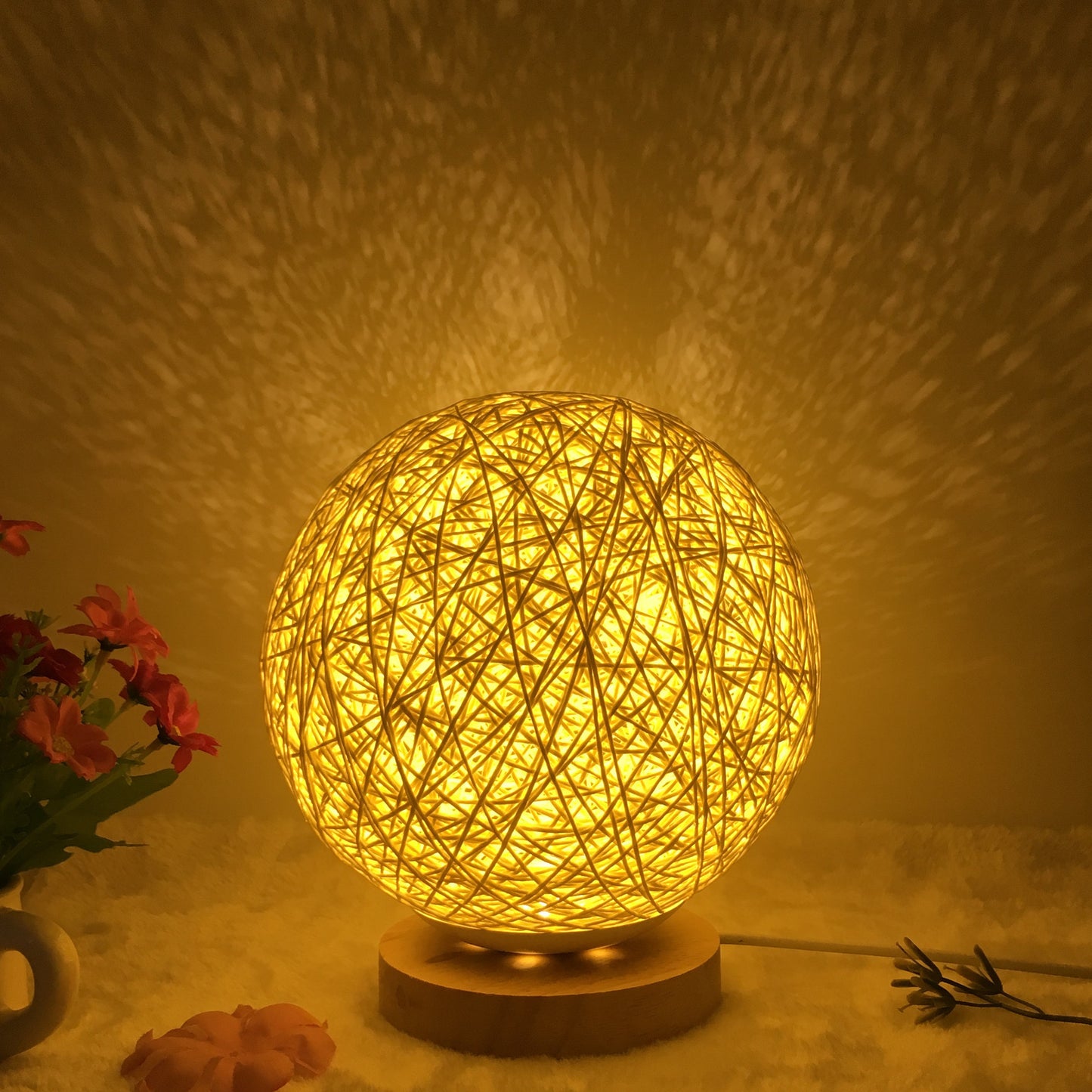 Amazon Hot säljning Creative linn Bordlampa Novel och Unik LED intelligent USB7 färg RGB16 färg fjärrkontroll Rattan Balla Lampa