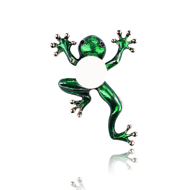 Vintage frog brooch