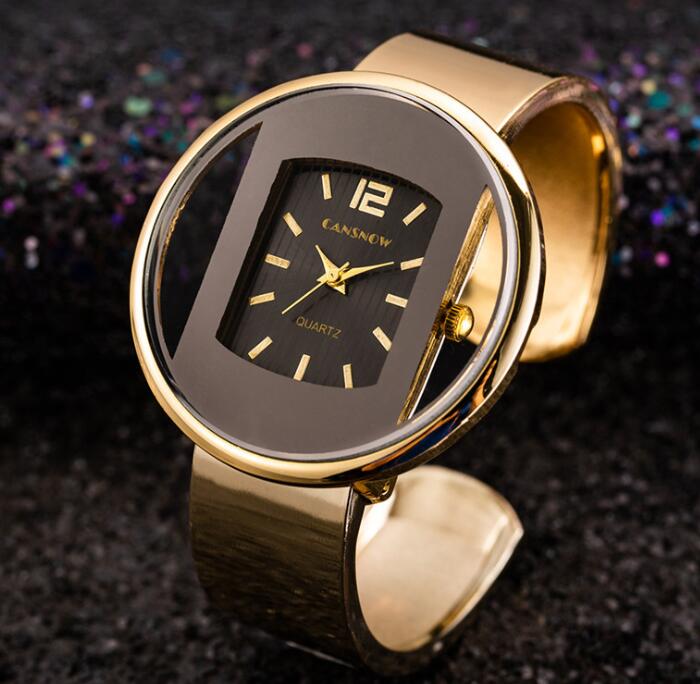 Montres femmes nouvelle marque de luxe Bracelet montre or argent cadran dame robe Quartz horloge chaude Bayan Kol Saati