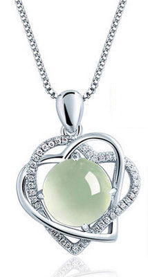 Crystal heart-shaped necklace women