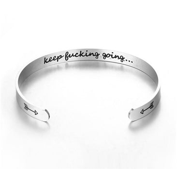 Mantra brassard avec citation rostfritt stål Cuff Inspirational smycken Graduation Gåva