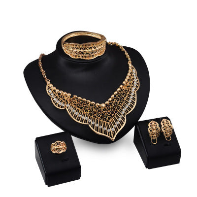 Wild Style Alloy Necklace Earrings - Trendy Accessories