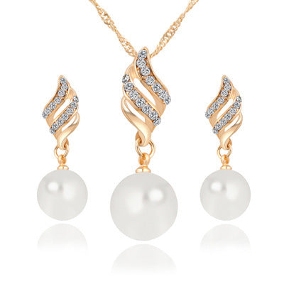 Luxury Pearl Stud Necklace Set - Elegant and Timeless