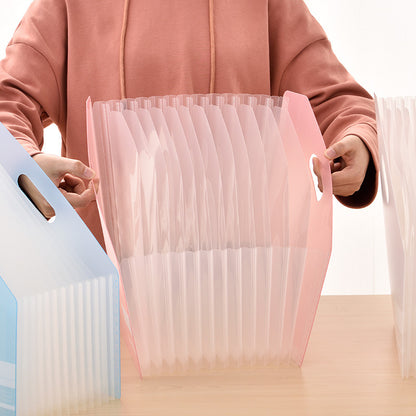 Multifunktionell väska för datalagring och organisation