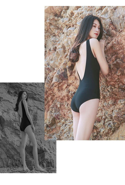 Hot spring bathing suit
