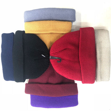 Acrylic Knitted Hats For Men And Women With Letter Embroidery