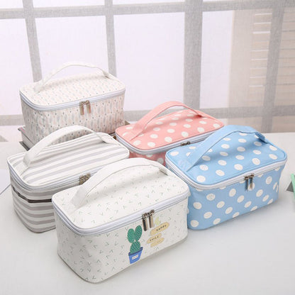 Outdoor Travel Storage Polka Dot Wash Bag