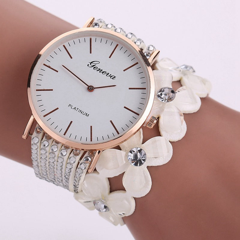 Mode Geneva Flowers Klockor Kvinnor Klänning Elegant Quartz Armband Damklocka Crystal Diamond Armbandsur Present Reloj Mujer