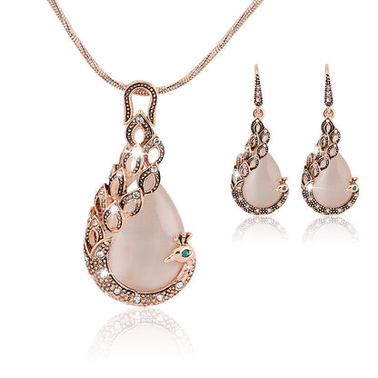 Peacock Jewelry Set - Elegant and Colorful