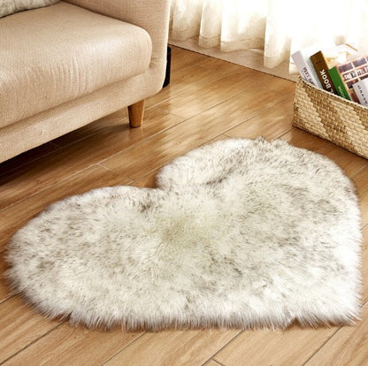 Pure Color Heart-Shaped Woolen Carpet Floor Mat Mattress Blanket Sofa Cushion Plush Living Room Tea Table Sofa Bedroom Carpet