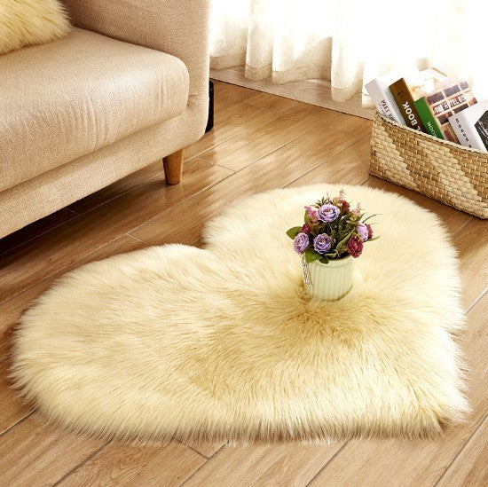 Pure Color Heart-Shaped Woolen Carpet Floor Mat Mattress Blanket Sofa Cushion Plush Living Room Tea Table Sofa Bedroom Carpet