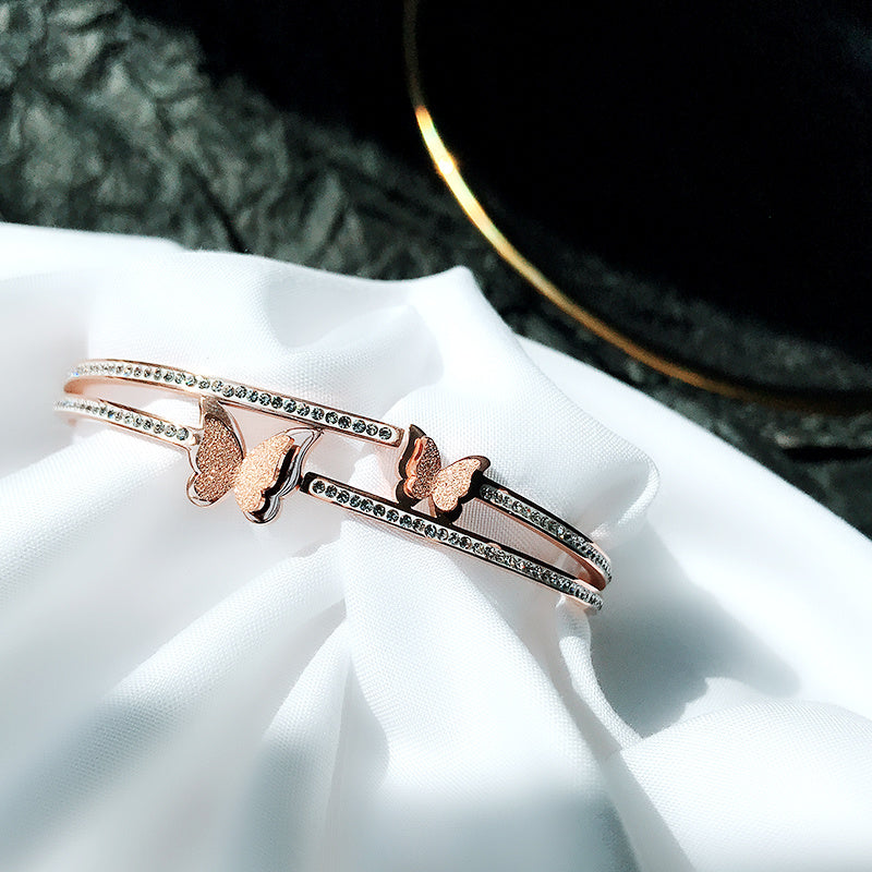 Armband i roséguld med titanstål, damhandsmycken, nät, rött
