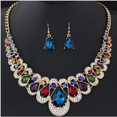 Luxury Necklace and Earring Set - Elegant Design