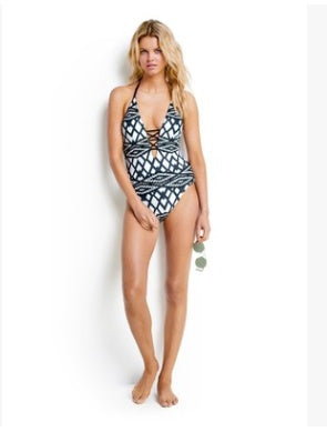Bikini i diamantformat mönster i europeisk-europeisk stil, färdigställd i ett stycke
