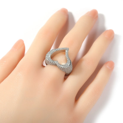 Mode Personlighet Hollow Heart Zircon Ring