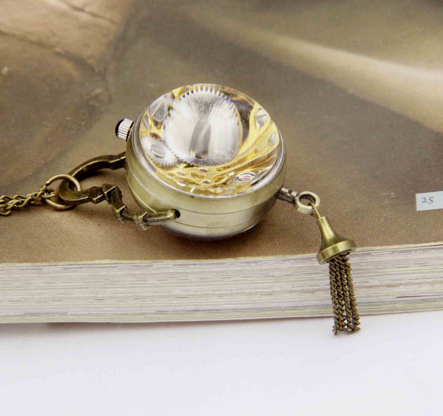 Crystal ball mechanical pocket watch